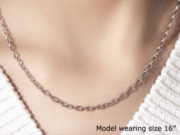 3.5mm 14k White Gold Pendant Chain with Textured Links - Image 4