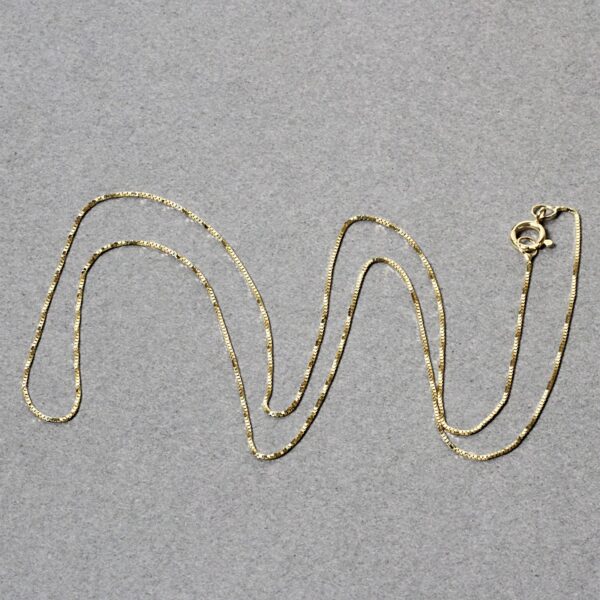 14k Yellow Gold Classic Box Chain 0.45mm - Image 5