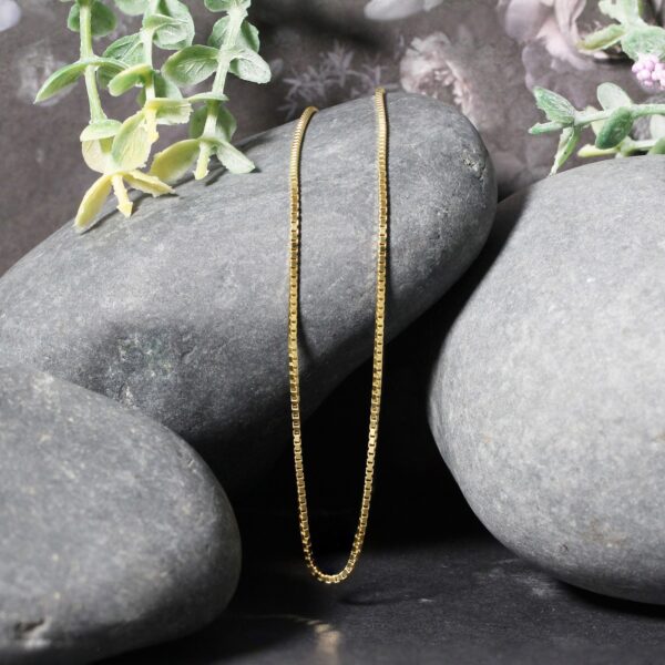 14k Yellow Gold Classic Box Chain 1.1mm - Image 4