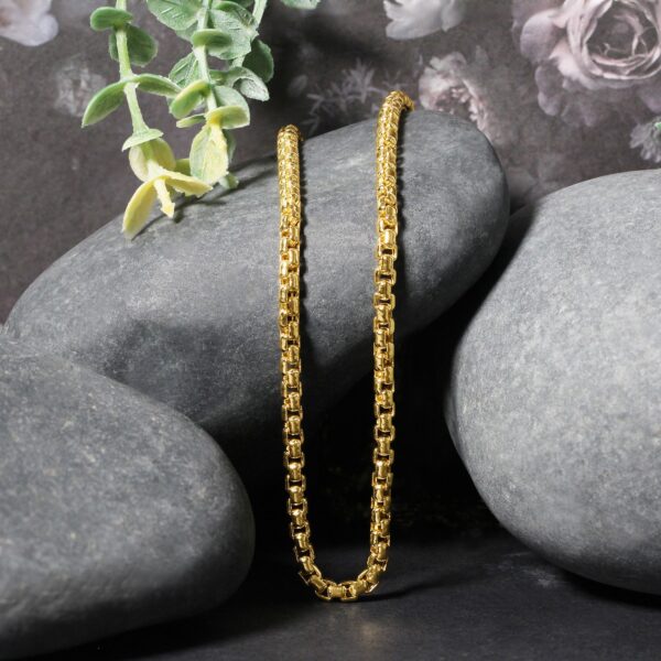 3.4mm 14k Yellow Gold Round Box Chain - Image 4