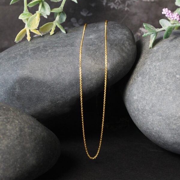 14k Yellow Gold Oval Cable Link Chain 0.6mm - Image 4