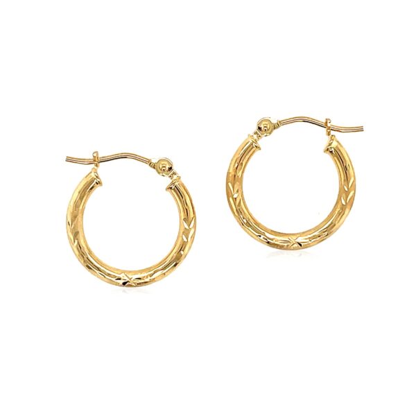 14k Yellow Gold Fancy Diamond Cut Slender Small Hoop Earrings (15mm Diameter) - Image 2